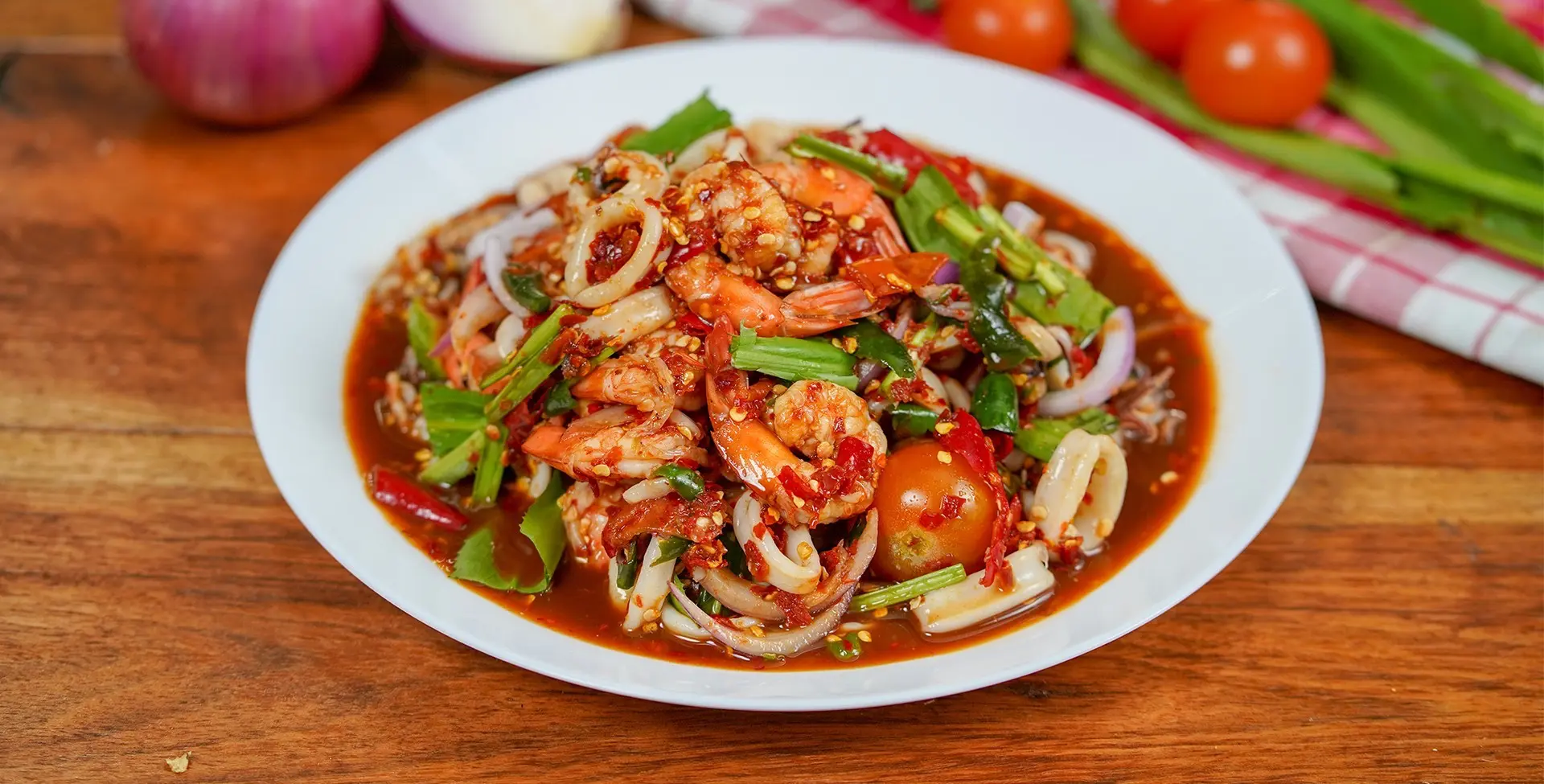 Yam Talay (Spicy Seafood Salad)